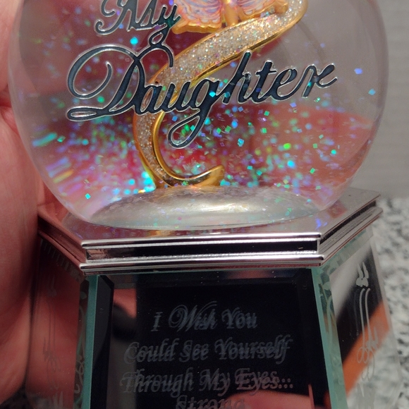 Mirrored Musical Glitter Globe For Daughter - Picture 9 of 15